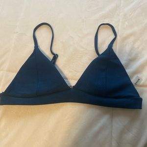 Women’s bikini, size large